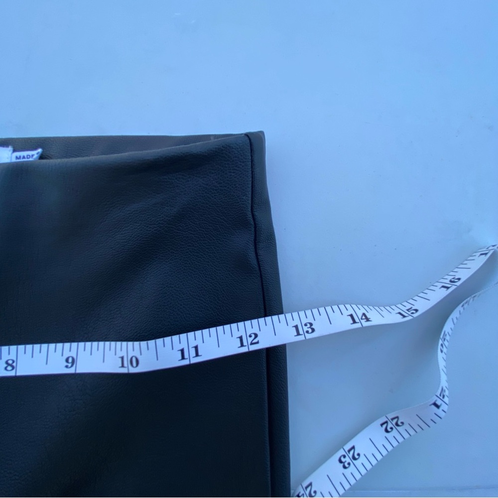 NWOT Good American GOOD WAIST FAUX LEATHER LEGGINGS Pants size small extra small - Picture 7 of 14